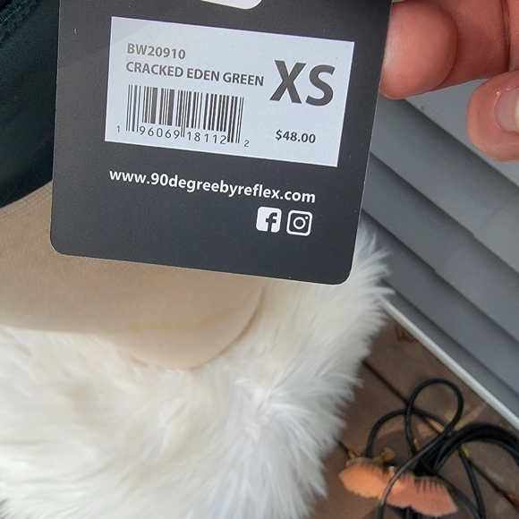 2/$20 90 Degree By Reflex Vintage Lux Cracked Faux Leather XS - Picture 9 of 10